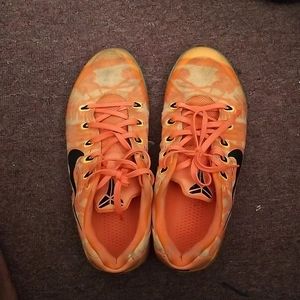 Kobe 9 EM 'bright mango'